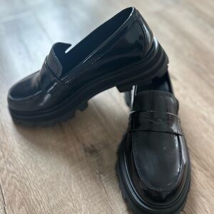 Tony Bianco Axell Loafer in Black shine size 7 1/2